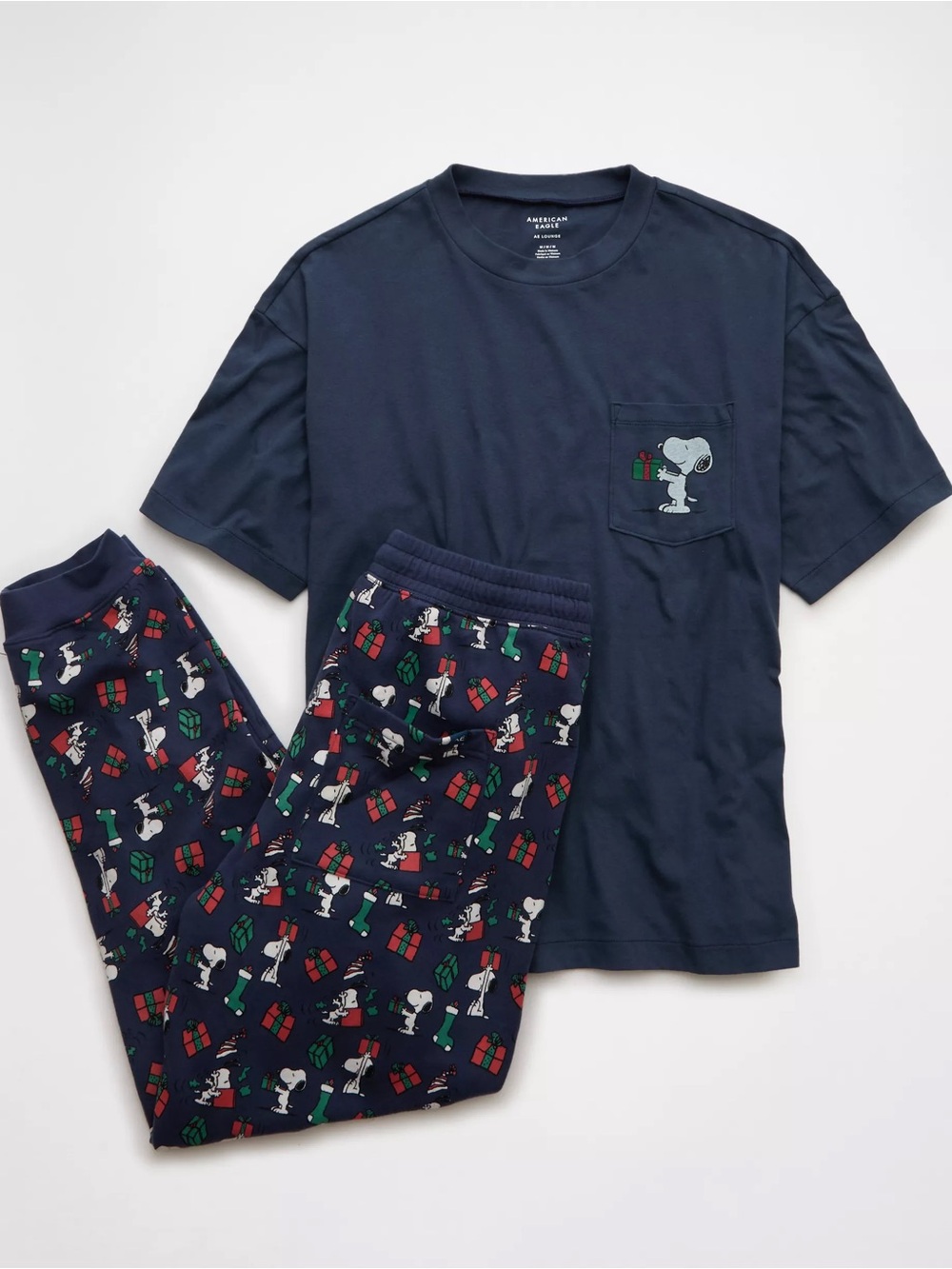AE Snoopy Holiday Tee and Jogger Set